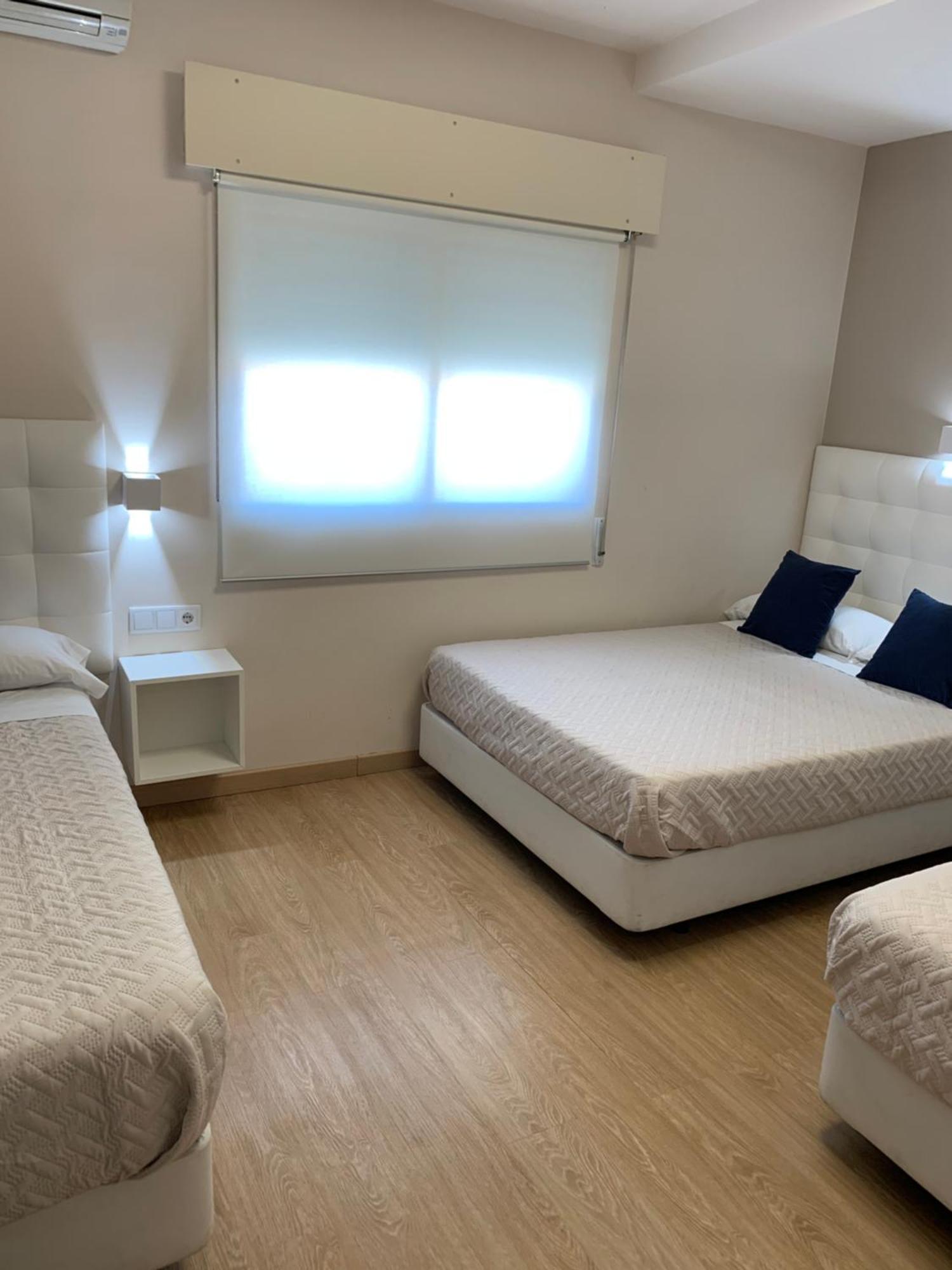 Hostal El Rocio Paracuellos de Jarama Eksteriør bilde